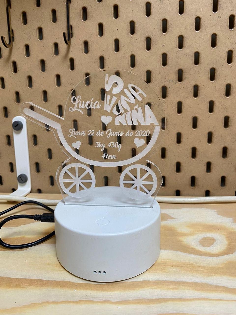 Lámpara personalizada con foto LED especial para bebé!